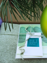 Įkelti vaizdą į galerijos rodinį, Subtiliai puošnus