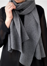 Įkelti vaizdą į galerijos rodinį, Pilkas su angora